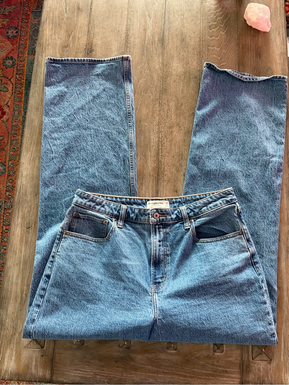 Abercrombie & Fitch High Rise 90’s Relaxed Medium Blue Jeans